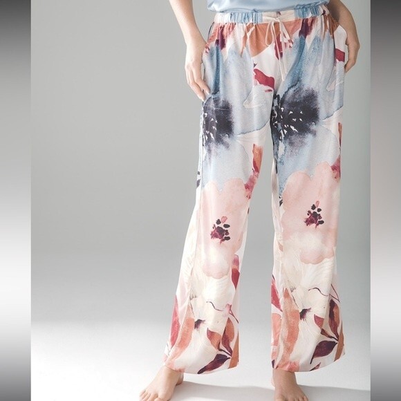 Soma‎ Sensual Satin Pajama Lounge Pants Size XS Watercolor Pattern Floral - Picture 1 of 6